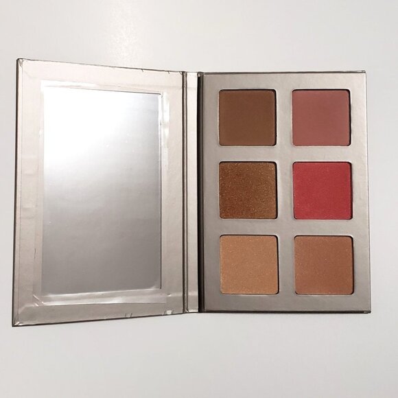 ICONIC LONDON Blaze Chaser Face Palette - Picture 4 of 9